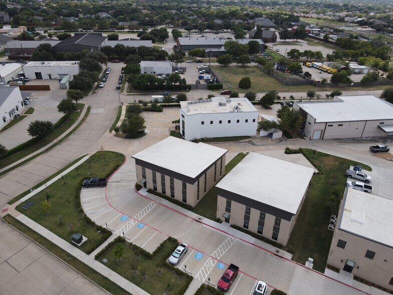 More Photos Of 4305 Marsh Ridge Rd, Carrollton Showroom For Sale