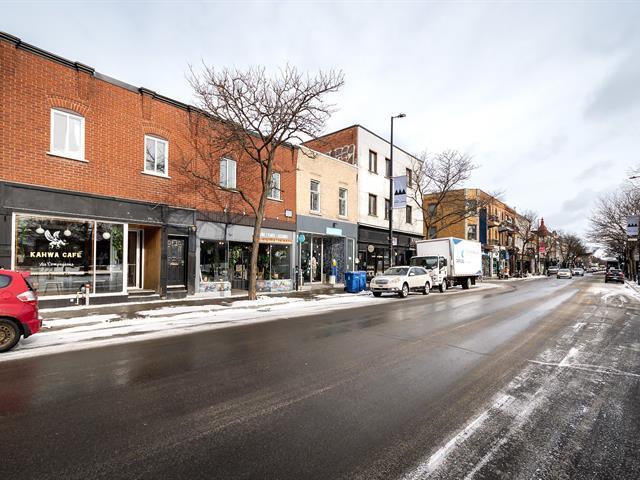 More Photos Of 1887-1893 Av Du Mont-Royal E, Montréal Storefront Retail Residential For Sale