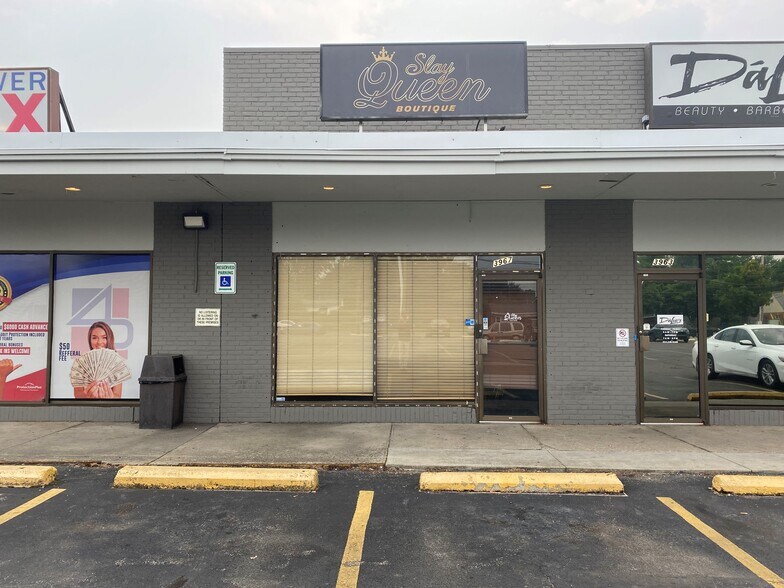 Primary Photo Of 3951-3975 E Livingston Ave, Columbus Storefront For Lease