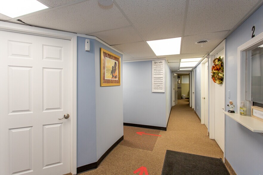 More Photos Of 1265 W Huron St, Waterford Medical For Lease