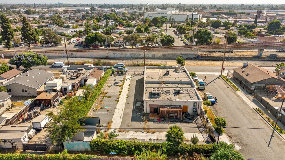 Primary Photo Of 1709 N Willowbrook Ave, Compton Supermarket For Sale