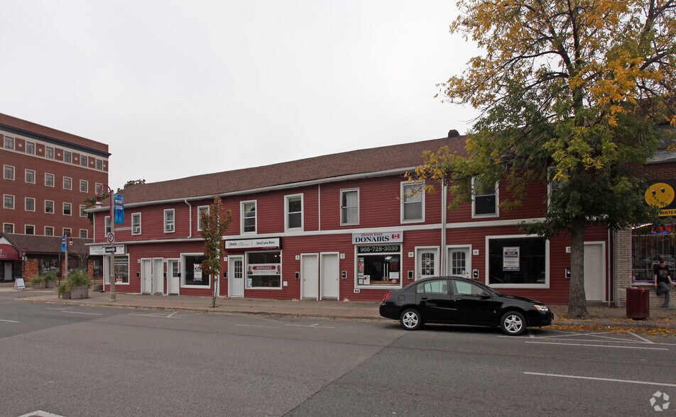 More Photos Of 21-31 Bond St E, Oshawa Storefront Retail Residential For Lease