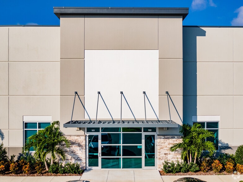 More Photos Of 3155 Lakewood Ranch Blvd, Bradenton Unknown For Lease