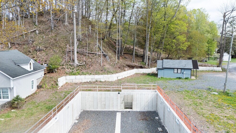 More Photos Of 5364 Sr 23, Windham Flex For Sale