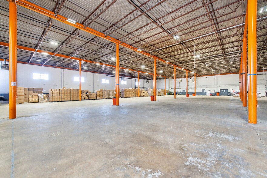 More Photos Of 310 Paterson Plank Rd, Carlstadt Manufacturing For Lease