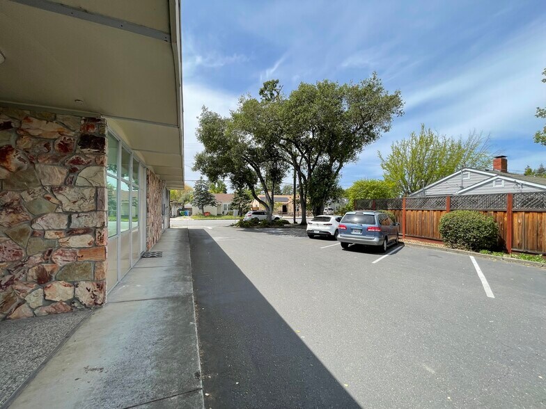 More Photos Of 1515 Montgomery Dr, Santa Rosa Medical For Sale