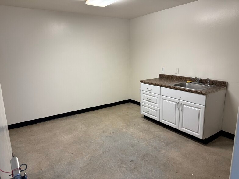 More Photos Of 11703-11707 Anabel Ave, Garden Grove Manufacturing For Lease