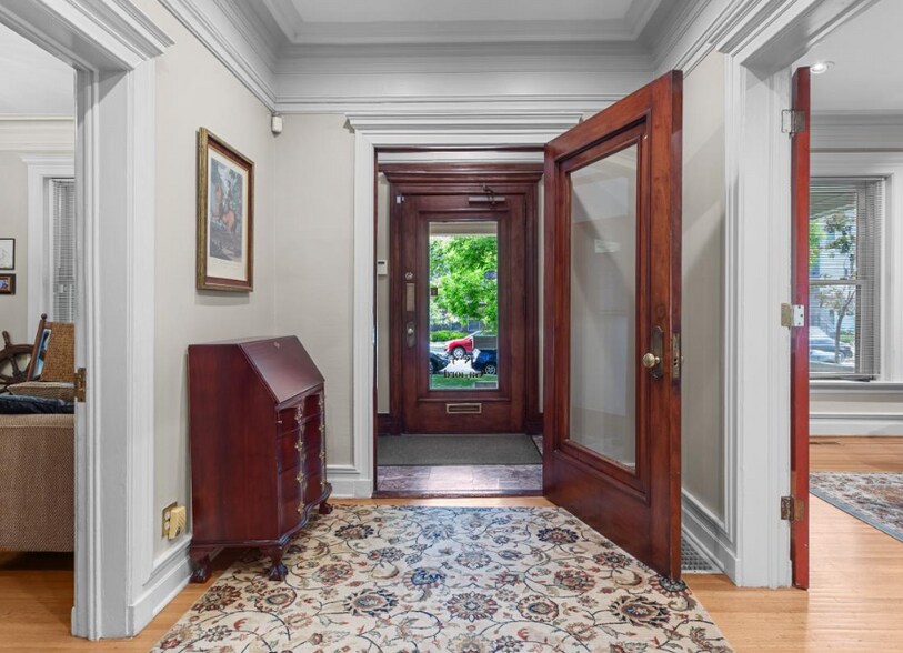 More Photos Of 1800 Gaylord St, Denver Office Residential For Lease