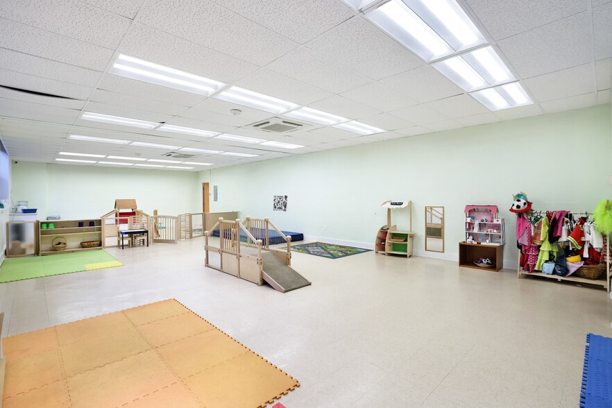 More Photos Of 117 Elm Ave, Takoma Park Schools For Sale