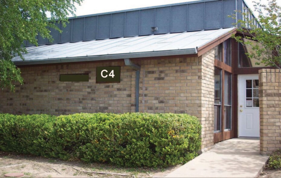 More Photos Of 711 W 38th St, Austin Unknown For Lease