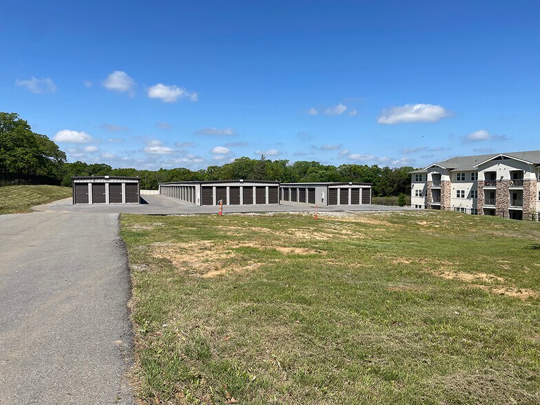 More Photos Of 4135 N Parkdale Ln, Denison Self Storage For Sale