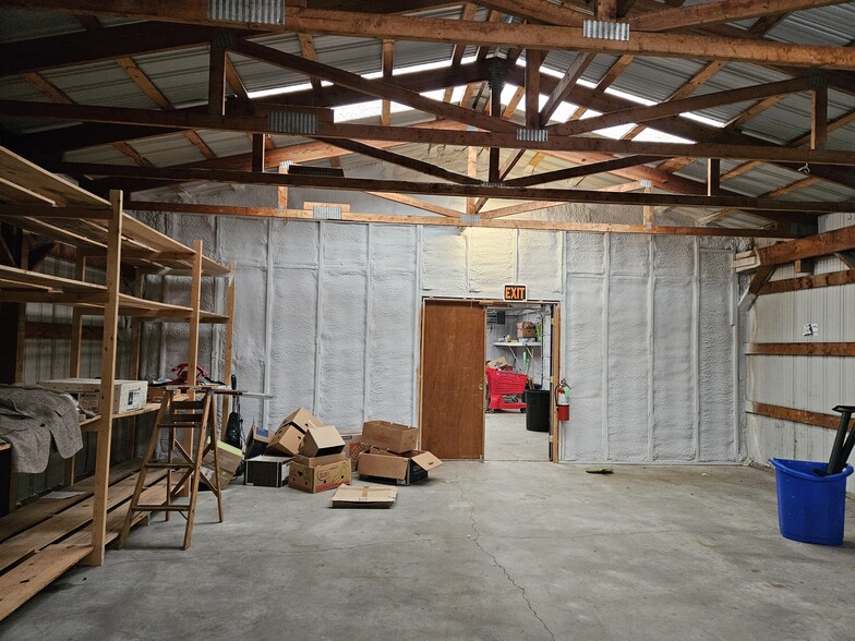 More Photos Of 408 Columbus Ave, Bay City Freestanding For Sale