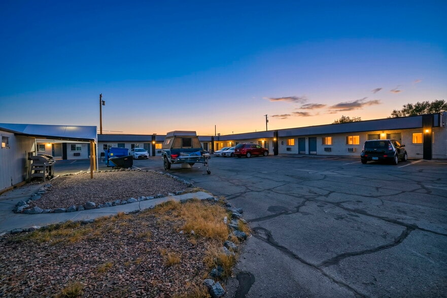 More Photos Of 1636 N Boulder Hwy, Henderson Hotel For Sale