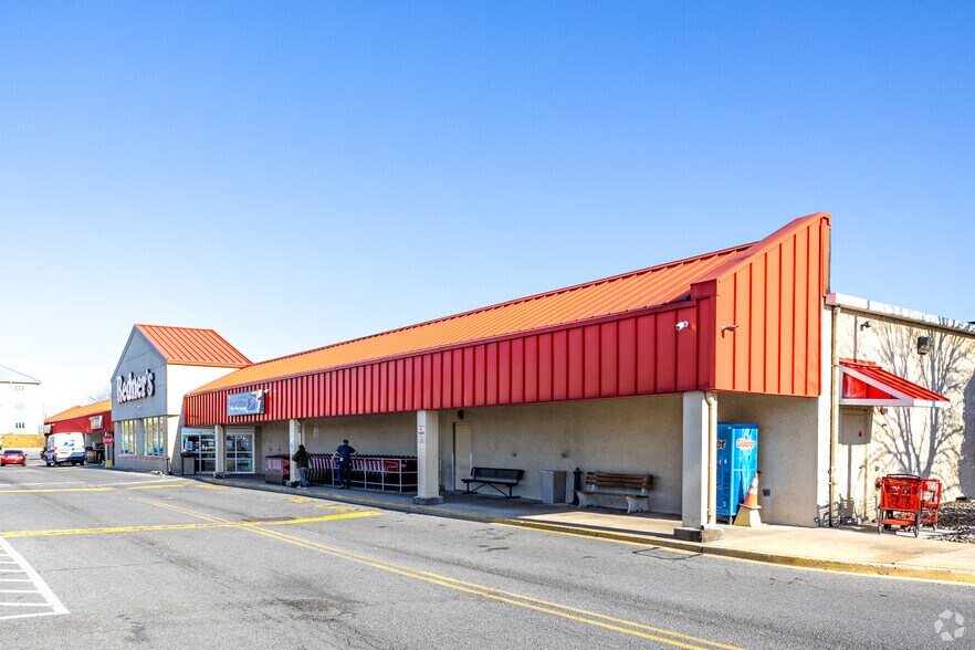 Primary Photo Of 2300 Lehigh St, Allentown Freestanding For Lease