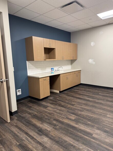 More Photos Of 2521 Walden Ave, Cheektowaga Storefront Retail Office For Lease