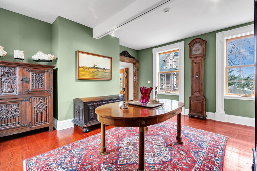 More Photos Of 137 Stockton St, Hightstown Flex For Sale