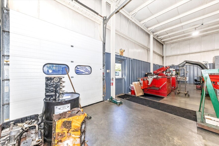 More Photos Of 4603 Wedgewood Blvd, Frederick Service For Sale