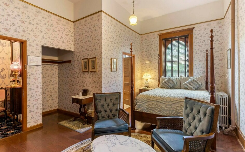 More Photos Of 600 N B St, Cripple Creek Hotel For Sale