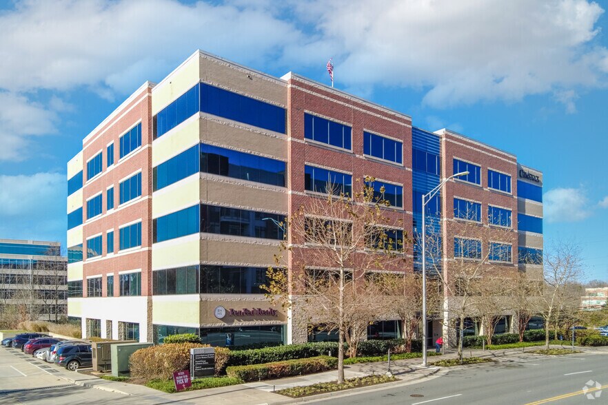 Primary Photo Of 1886 Metro Center Dr, Reston Office For Lease