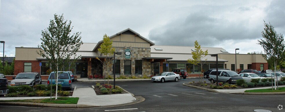 More Photos Of 4135 Quest Dr, Eugene Medical For Lease