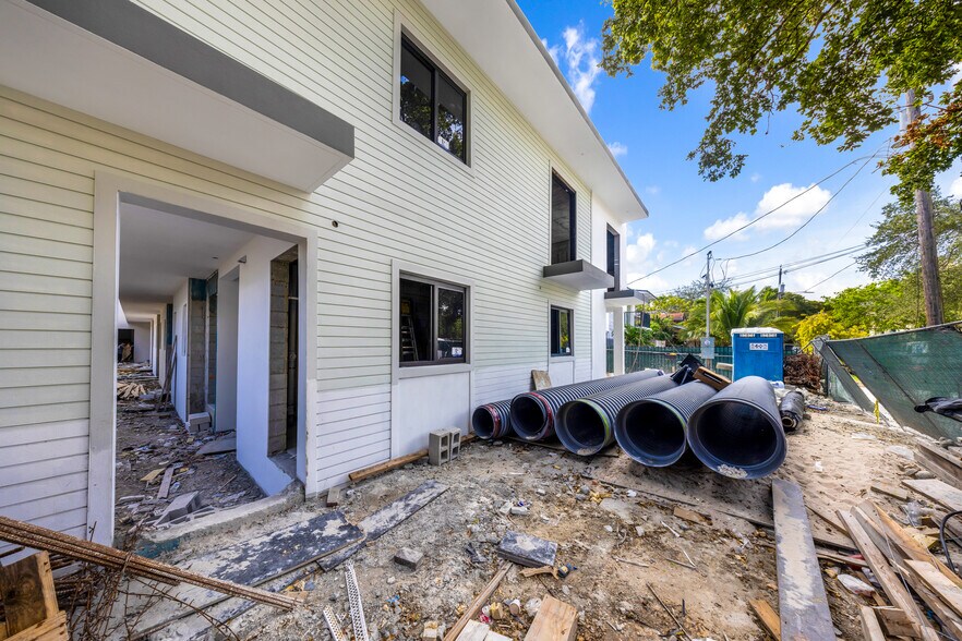 More Photos Of 1254 SW 2nd St, Miami Apartments For Sale