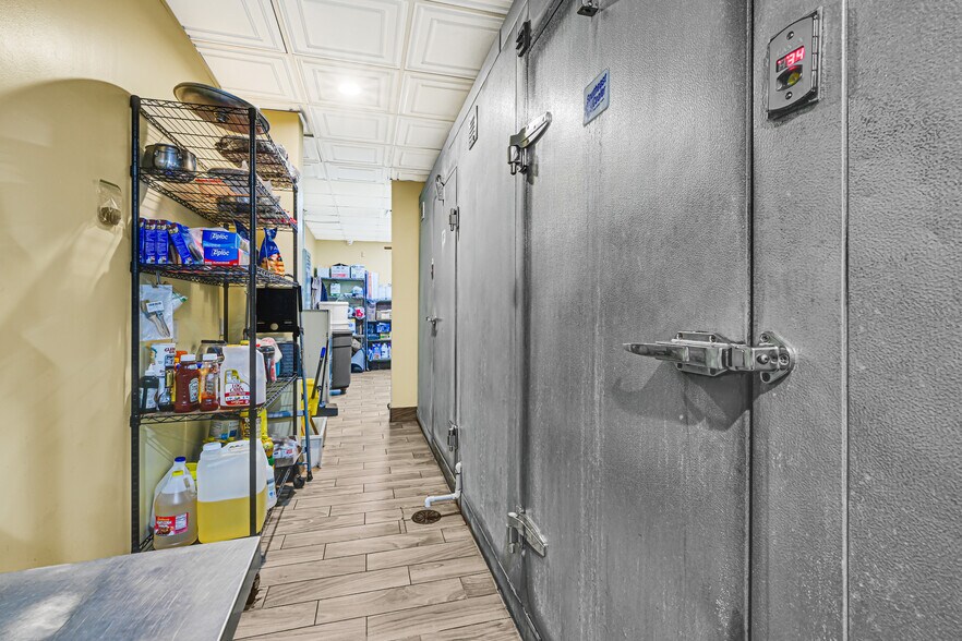 More Photos Of 4690 Burke Rd, Pasadena Storefront Retail Office For Sale