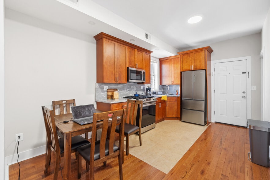 More Photos Of 415 Central Ave, Newark Storefront Retail Residential For Lease