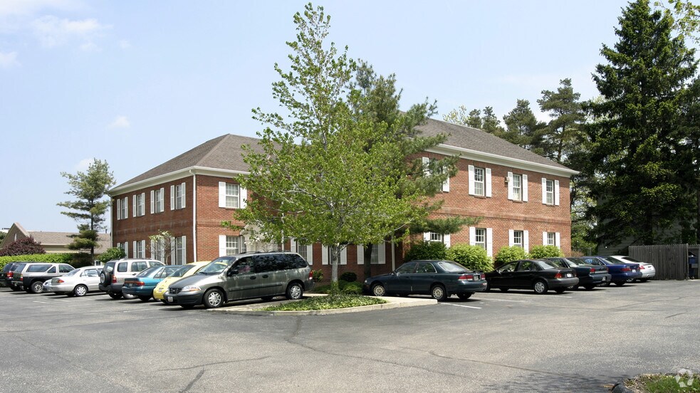 More Photos Of 10235 Brecksville Rd, Brecksville Office For Lease