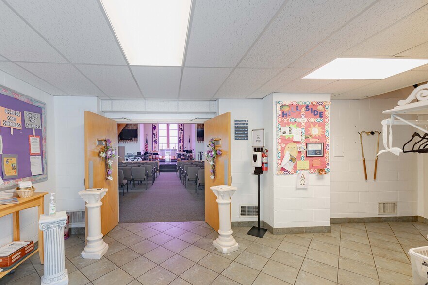 More Photos Of 4869 Scotsdale Blvd, House Springs Religious Facility For Sale