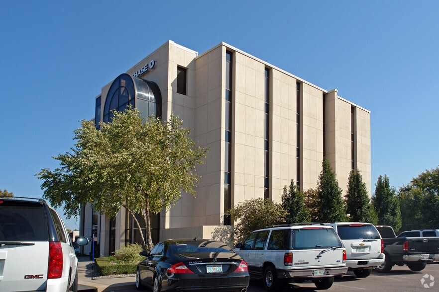 More Photos Of 1200 NW 63rd St, Oklahoma City Office For Lease