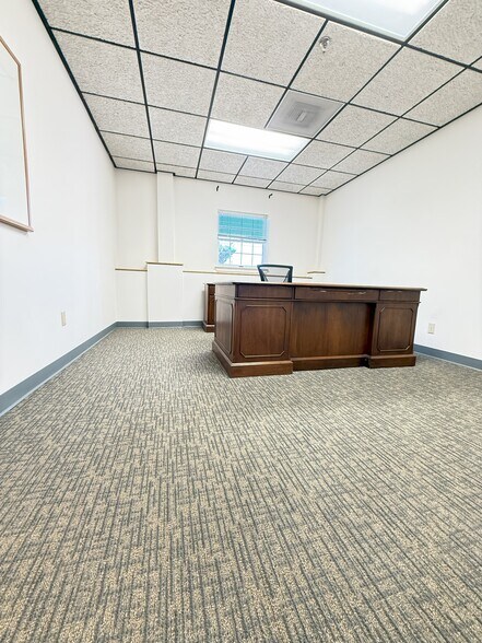 More Photos Of 401 Andover St, North Andover Office For Lease