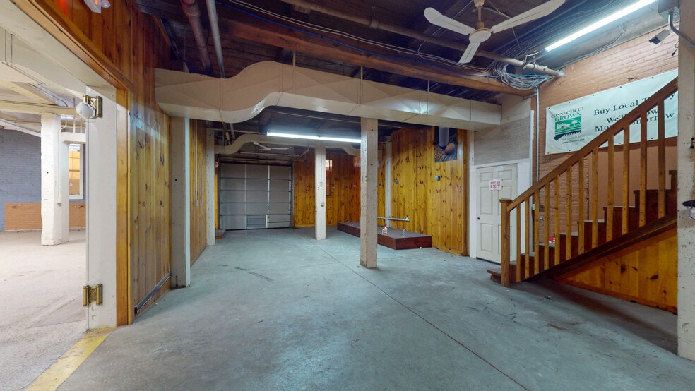More Photos Of 35 Oakland St, Manchester Warehouse For Sale