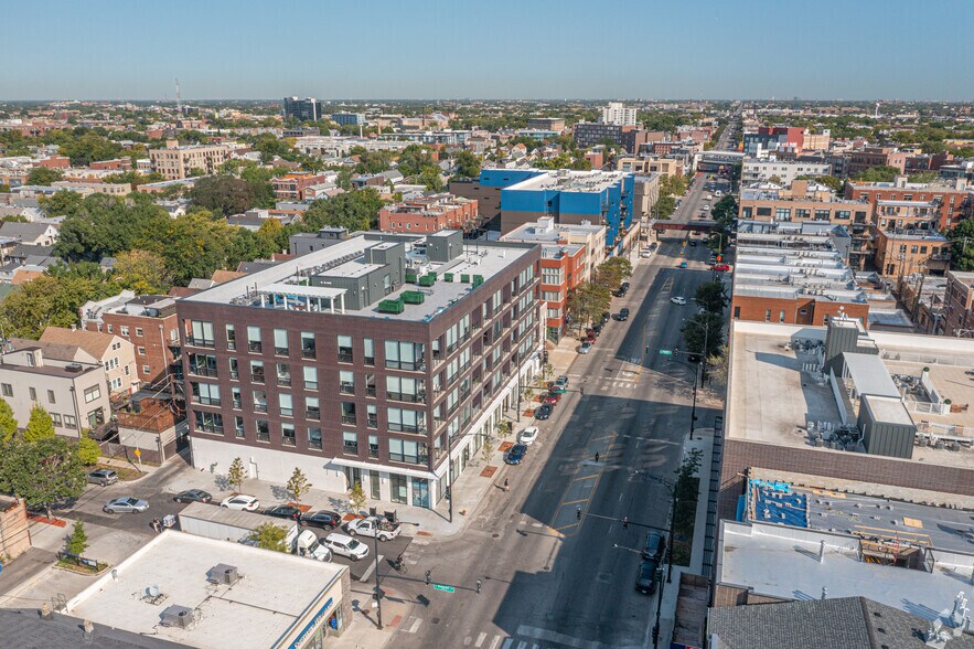 More Photos Of 1710 N Western Ave, Chicago Apartments For Lease
