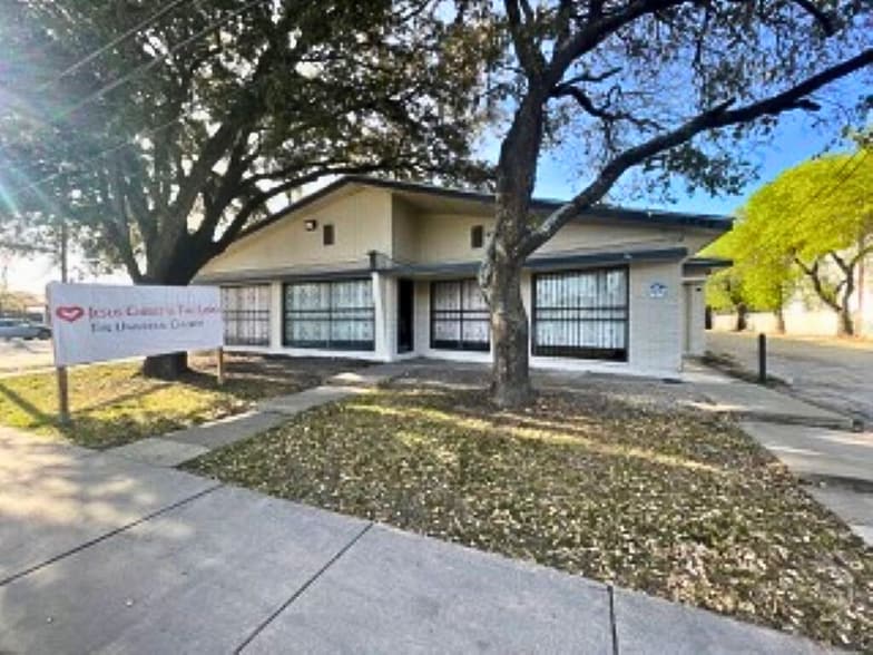 More Photos Of 4546 W Commerce St, San Antonio Storefront Retail Office For Sale