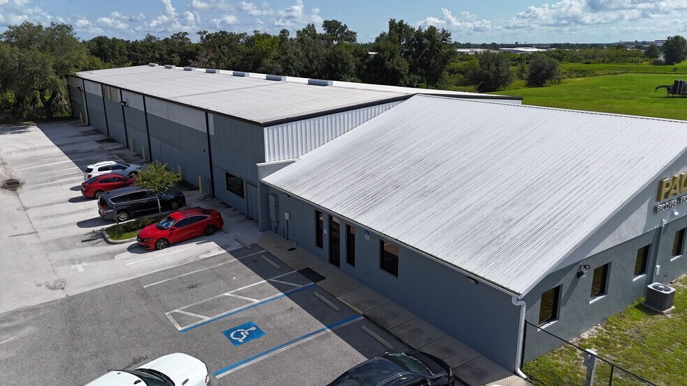 More Photos Of 3306 Waterfield Rd, Lakeland Warehouse For Lease