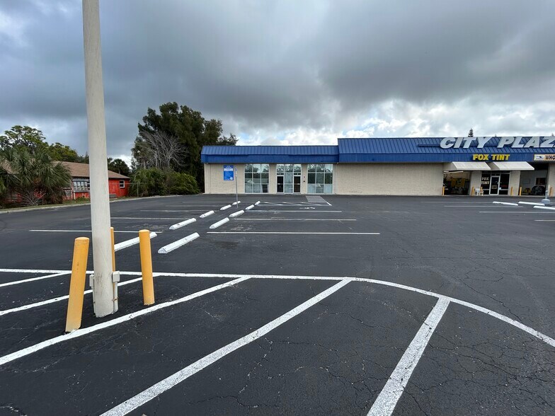 More Photos Of 7400 US Highway 19, New Port Richey Storefront For Lease