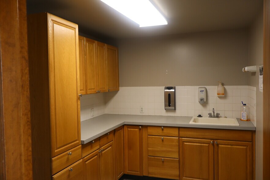More Photos Of 2733 8th Ave, Greeley Freestanding For Sale