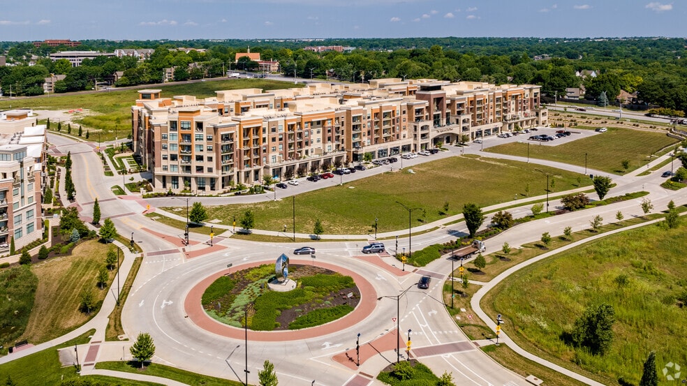 More Photos Of 10401 College Blvd, Overland Park Apartments For Lease