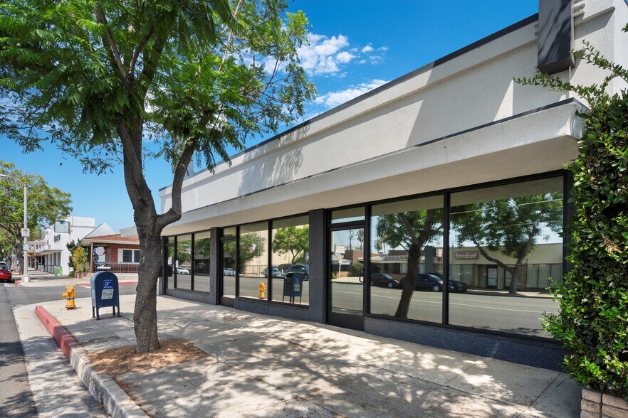 More Photos Of 215-219 E Las Tunas Dr, San Gabriel Storefront Retail Office For Sale