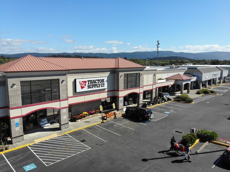 More Photos Of 575 M St, Crescent City Unknown For Lease