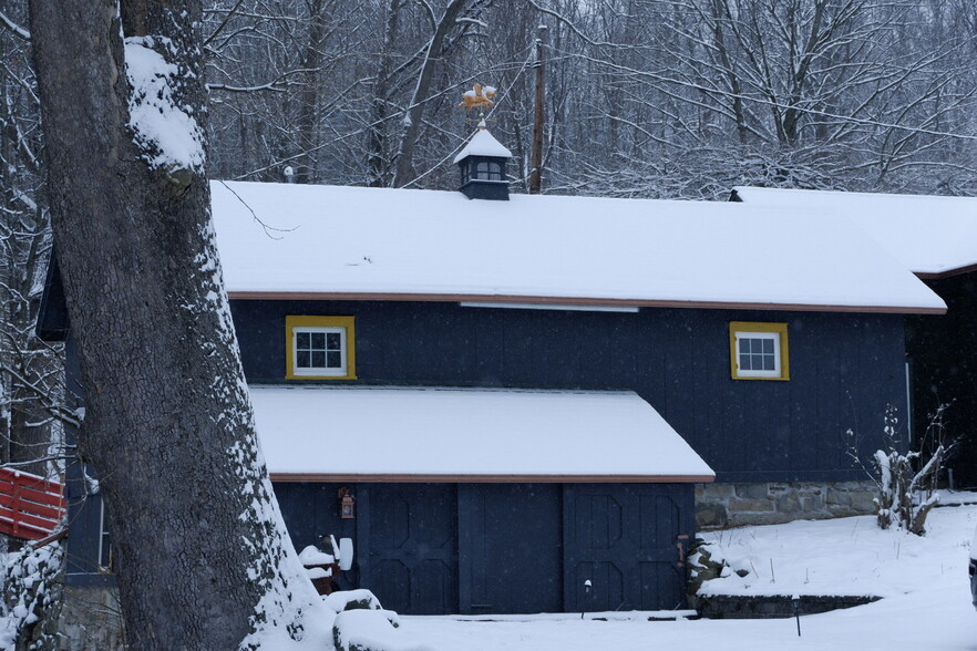 More Photos Of 967 McAfee Glenwood Rd, Glenwood Hotel For Sale