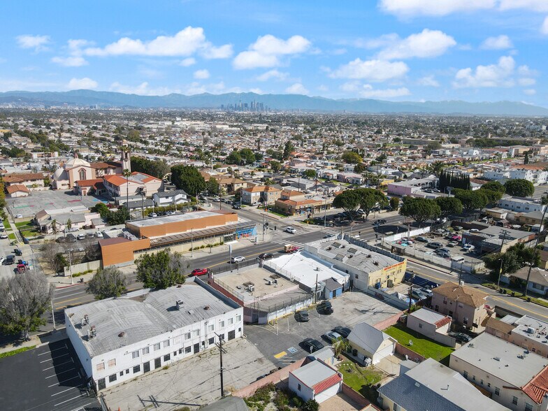 More Photos Of 2214-2218 W Florence Ave, Los Angeles Storefront For Lease