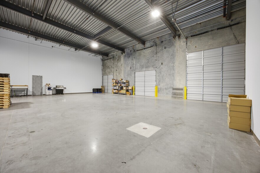 More Photos Of 1300 Westinghouse Rd, Georgetown Warehouse For Lease