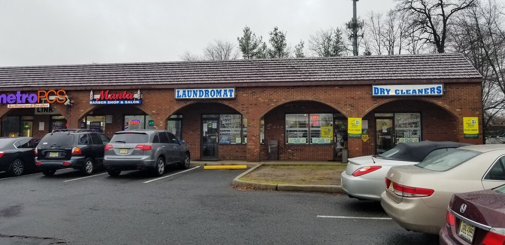 More Photos Of 1469 Nottingham Way, Hamilton General Retail For Lease