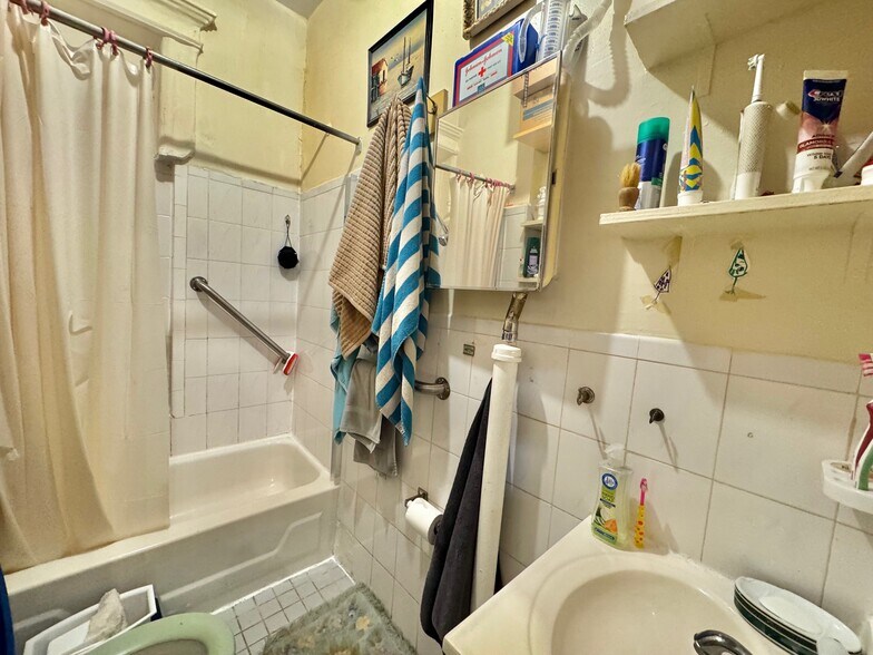 More Photos Of 159 Tehama St - 1239 36th St - 1243 36th St, Brooklyn Apartments For Sale