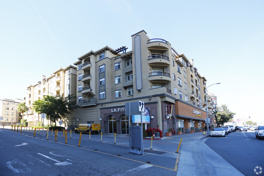 More Photos Of 8601 Lincoln Blvd, Los Angeles Apartments For Lease
