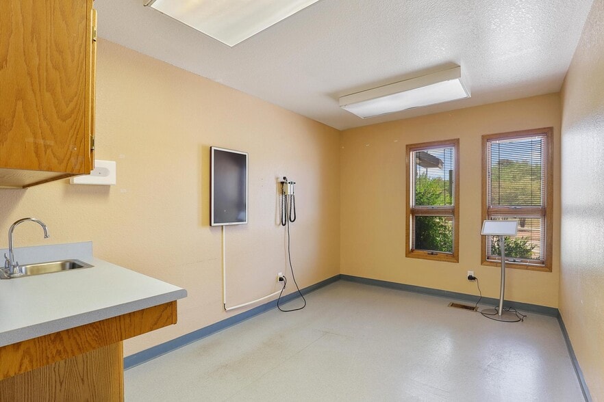 More Photos Of 1106 N Beeline Hwy, Payson Medical For Lease