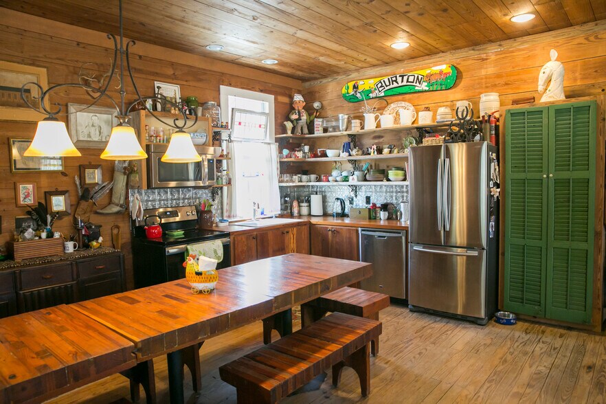 More Photos Of 12400 E Texas St, Burton Freestanding For Sale