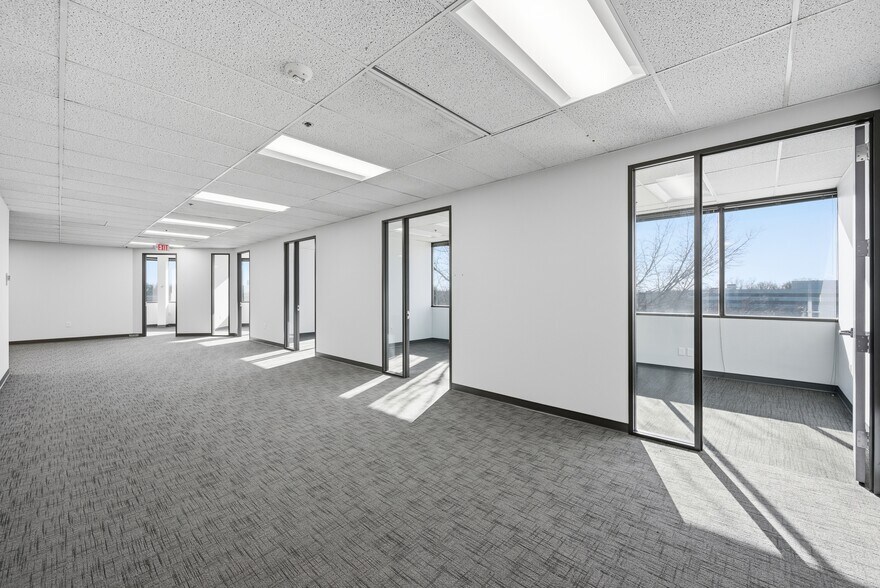 More Photos Of 8790 Governors Hill Dr, Cincinnati Office For Sale