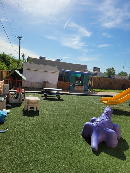 More Photos Of 1911-1913 W Gore Blvd, Lawton Daycare Center For Sale